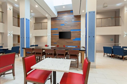 Holiday Inn Express West Los Angeles-Santa Monica, an IHG Hotel image 19