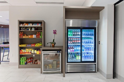 Holiday Inn Express West Los Angeles-Santa Monica, an IHG Hotel image 7